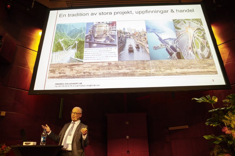Frédéric Cho talar under Öhman Perspektiv 2020 på Berns i Stockholm.